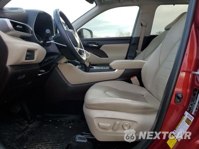 Zdjęcie 7 z 16 samochodu: 2020 TOYOTA HIGHLANDER XLE VIN:5TDHZRBH5LS506635 - miniatura