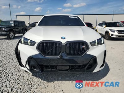 Piąte zdjęcie samochodu w środku: 2025 BMW X6 M60I VIN:5UX43EX00S9X83023 - miniatura