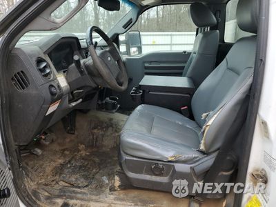 Zdjęcie 7 z 12 samochodu: 2013 FORD F450 SUPER DUTY VIN:1FDUF4GY2DEB11012 - miniatura