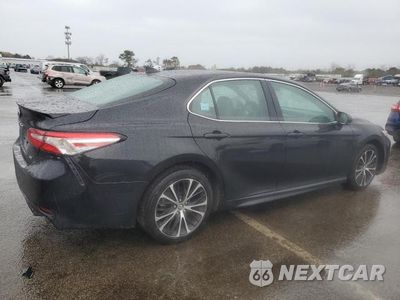 Trzecie zdjęcie samochodu z tyłu: 2020 TOYOTA CAMRY SE VIN:4T1G11AK3LU913250 - miniatura