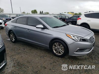 Czwarte zdjęcie samochodu z boku: 2017 HYUNDAI SONATA SE VIN:5NPE24AF4HH461467 - miniatura