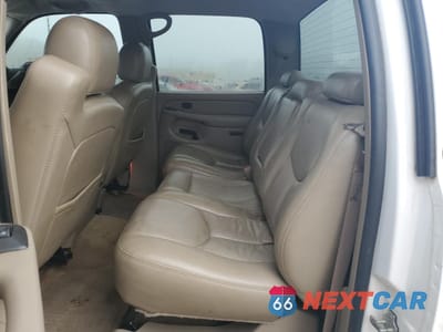 Zdjęcie 10 z 13 samochodu: 2005 CHEVROLET SILVERADO K3500 VIN:1GCJK33215F866291 - miniatura