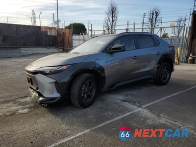 2024 TOYOTA BZ4X XLE JTMABACA5RA090083 - główne zdjęcie licytacji z USA - miniatura