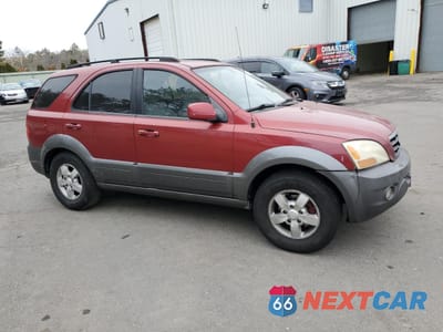 Czwarte zdjęcie samochodu z boku: 2008 KIA SORENTO EX VIN:KNDJC736185789522 - miniatura