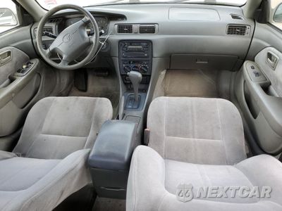 Zdjęcie 8 z 14 samochodu: 1998 TOYOTA CAMRY CE VIN:JT2BF22K2W0116271 - miniatura