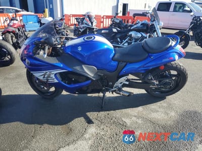 Trzecie zdjęcie samochodu z tyłu: 2017 SUZUKI GSX1300 RA VIN:JS1GX72B0H2100742 - miniatura