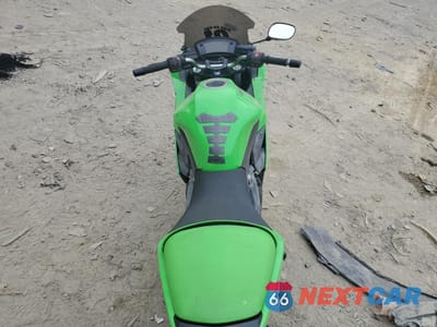 Zdjęcie 6 z 9 samochodu: 2009 KAWASAKI EX650 C VIN:JKAEXEC199DA26537 - miniatura