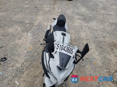 Piąte zdjęcie samochodu w środku: 2025 KAWASAKI ZX400 S VIN:ML5ZXCS12SDA30927 - miniatura