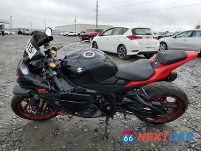Trzecie zdjęcie samochodu z tyłu: 2020 SUZUKI GSX-R1000 R VIN:JS1DM11H1L7100226 - miniatura