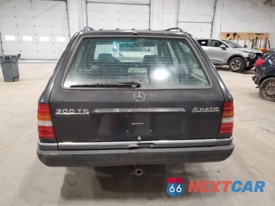 Zdjęcie 6 z 13 samochodu: 1991 MERCEDES-BENZ 300 TE 4MATIC VIN:WDBED90D1MF153716 - miniatura
