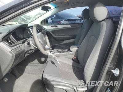Zdjęcie 7 z 12 samochodu: 2019 HYUNDAI SONATA SE VIN:5NPE24AF7KH774407 - miniatura