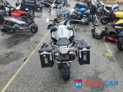 Zdjęcie 6 z 9 samochodu: 2019 BMW R 1250 GS ADVENTURE VIN:WB10J5309KZF78103 - miniatura