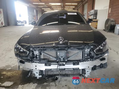 Piąte zdjęcie samochodu w środku: 2022 MERCEDES-BENZ S 580 4MATIC VIN:W1K6G7GB9NA140383 - miniatura