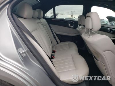 Zdjęcie 10 z 12 samochodu: 2011 MERCEDES-BENZ E 550 VIN:WDDHF7CB4BA421374 - miniatura