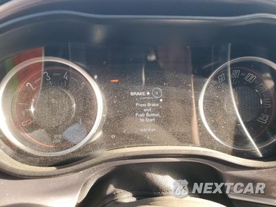 Zdjęcie 9 z 12 samochodu: 2019 DODGE CHALLENGER R/T VIN:2C3CDZBT3KH651915 - miniatura