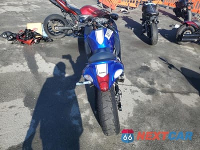 Zdjęcie 6 z 10 samochodu: 2017 SUZUKI GSX1300 RA VIN:JS1GX72B0H2100742 - miniatura