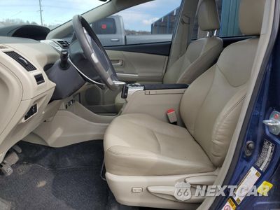 Zdjęcie 7 z 14 samochodu: 2012 TOYOTA PRIUS V VIN:JTDZN3EUXC3152649 - miniatura