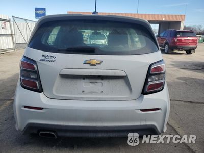 Zdjęcie 6 z 16 samochodu: 2017 CHEVROLET SONIC VIN:1G1JG6SH1H4174338 - miniatura