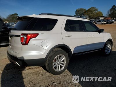 Trzecie zdjęcie samochodu z tyłu: 2017 FORD EXPLORER XLT VIN:1FM5K7D83HGC58102 - miniatura