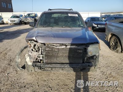 Piąte zdjęcie samochodu w środku: 2008 FORD ESCAPE XLT VIN:1FMCU931X8KC90995 - miniatura