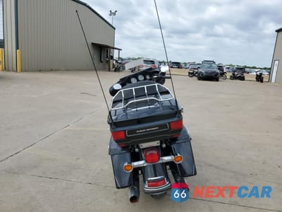 Czwarte zdjęcie samochodu z boku: 2012 HARLEY-DAVIDSON FLHTK ELECTRA GLIDE ULTRA LIMITED VIN:1HD1KEM16CB650375 - miniatura