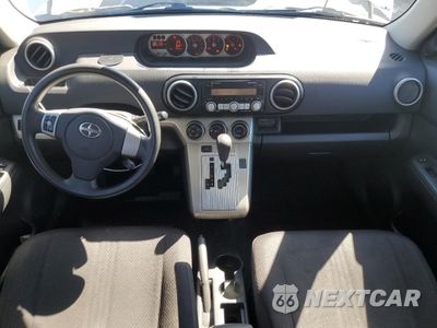 Zdjęcie 8 z 12 samochodu: 2008 TOYOTA SCION XB VIN:JTLKE50E981058668 - miniatura
