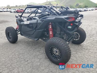 Trzecie zdjęcie samochodu z tyłu: 2019 CAN-AM MAVERICK X3 X RS TURBO R VIN:3JBVXAW20KK000191 - miniatura