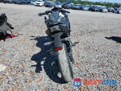 Czwarte zdjęcie samochodu z boku: 2024 KAWASAKI EX650 P VIN:ML5EXEP15RDAD5600 - miniatura