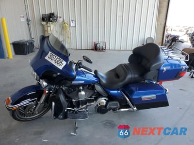 Trzecie zdjęcie samochodu z tyłu: 2010 HARLEY-DAVIDSON FLHTK VIN:1HD1KEM30AB674640 - miniatura