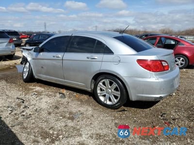 Drugie zdjęcie samochodu z przodu: 2010 CHRYSLER SEBRING LIMITED VIN:1C3CC5FV1AN109371 - miniatura