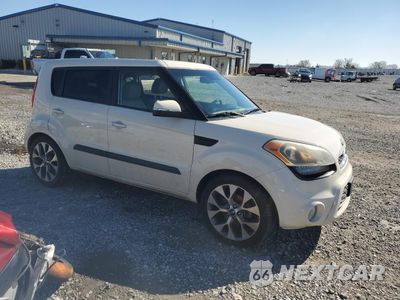Czwarte zdjęcie samochodu z boku: 2013 KIA SOUL + VIN:KNDJT2A64D7555265 - miniatura