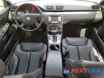 Zdjęcie 8 z 12 samochodu: 2008 VOLKSWAGEN PASSAT TURBO VIN:WVWJK73C88P131337 - miniatura