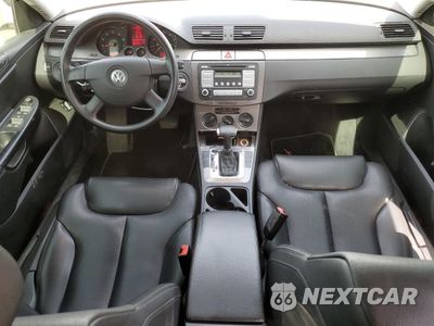 Zdjęcie 8 z 12 samochodu: 2008 VOLKSWAGEN PASSAT TURBO VIN:WVWJK73C88P131337 - miniatura