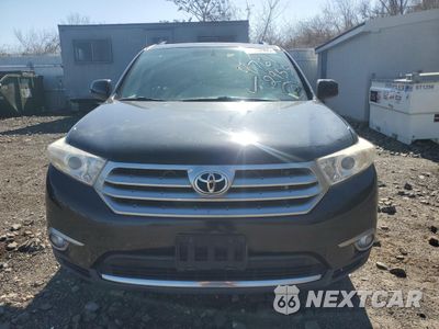 Piąte zdjęcie samochodu w środku: 2013 TOYOTA HIGHLANDER BASE VIN:5TDBK3EH6DS219910 - miniatura