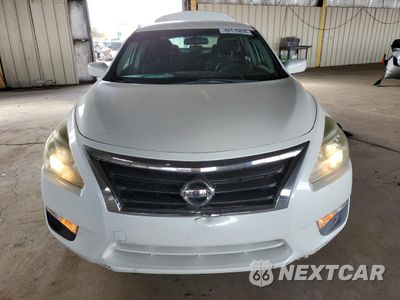 Piąte zdjęcie samochodu w środku: 2015 NISSAN ALTIMA 2.5 VIN:1N4AL3AP6FC202783 - miniatura