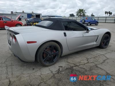 Trzecie zdjęcie samochodu z tyłu: 2008 CHEVROLET CORVETTE VIN:1G1YY36W785122452 - miniatura
