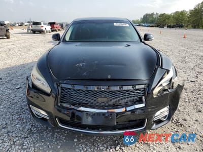 Czwarte zdjęcie samochodu z boku: 2016 INFINITI Q70 3.7 VIN:JN1BY1AP7GM220826 - miniatura