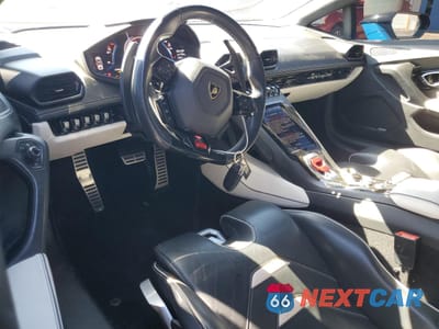 Zdjęcie 8 z 14 samochodu: 2021 LAMBORGHINI HURACAN EVO VIN:ZHWUT5ZF5MLA17050 - miniatura