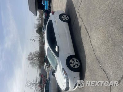 Piąte zdjęcie samochodu w środku: 2017 KIA FORTE LX VIN:3KPFK4A7XHE039060 - miniatura