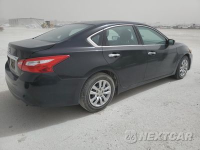 Trzecie zdjęcie samochodu z tyłu: 2016 NISSAN ALTIMA 2.5 VIN:1N4AL3AP8GN326110 - miniatura