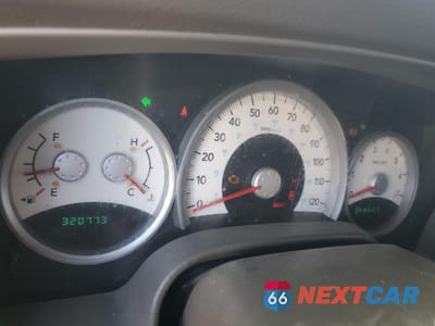 Zdjęcie 9 z 14 samochodu: 2004 DODGE DURANGO SLT VIN:1D4HD48D44F175248 - miniatura
