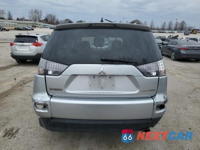 Zdjęcie 6 z 15 samochodu: 2010 MITSUBISHI OUTLANDER ES VIN:JA4AS2AW8AZ004110 - miniatura