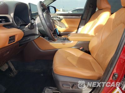 Zdjęcie 7 z 16 samochodu: 2021 TOYOTA HIGHLANDER PLATINUM VIN:5TDFZRBH5MS064366 - miniatura