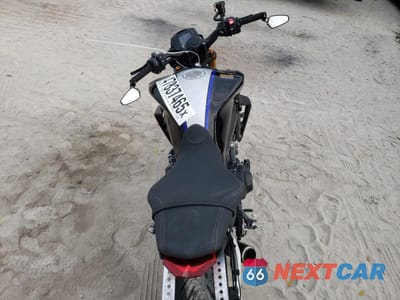 Zdjęcie 6 z 9 samochodu: 2021 YAMAHA MT09 D VIN:JYARN72E4MA000430 - miniatura