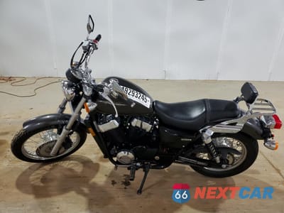 Trzecie zdjęcie samochodu z tyłu: 2010 HONDA VT750 S VIN:JH2RC5816AK000770 - miniatura