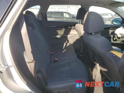Zdjęcie 11 z 13 samochodu: 2019 KIA SORENTO L VIN:5XYPG4A39KG451628 - miniatura