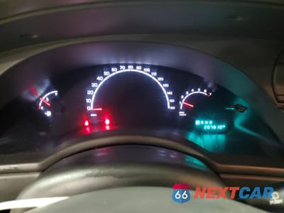 Zdjęcie 9 z 14 samochodu: 2006 CHRYSLER PACIFICA VIN:2A8GF484X6R657259 - miniatura