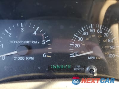 Zdjęcie 9 z 12 samochodu: 1999 JEEP CHEROKEE LIMITED VIN:1J4FF78S8XL583816 - miniatura