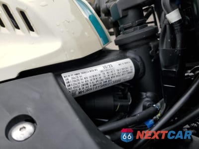 Zdjęcie 8 z 9 samochodu: 2024 YAMAHA YZFR3 A VIN:MH3RH18Y9RK013896 - miniatura