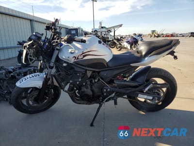 Trzecie zdjęcie samochodu z tyłu: 2009 YAMAHA FZ6 R VIN:JYARJ18E49A000354 - miniatura